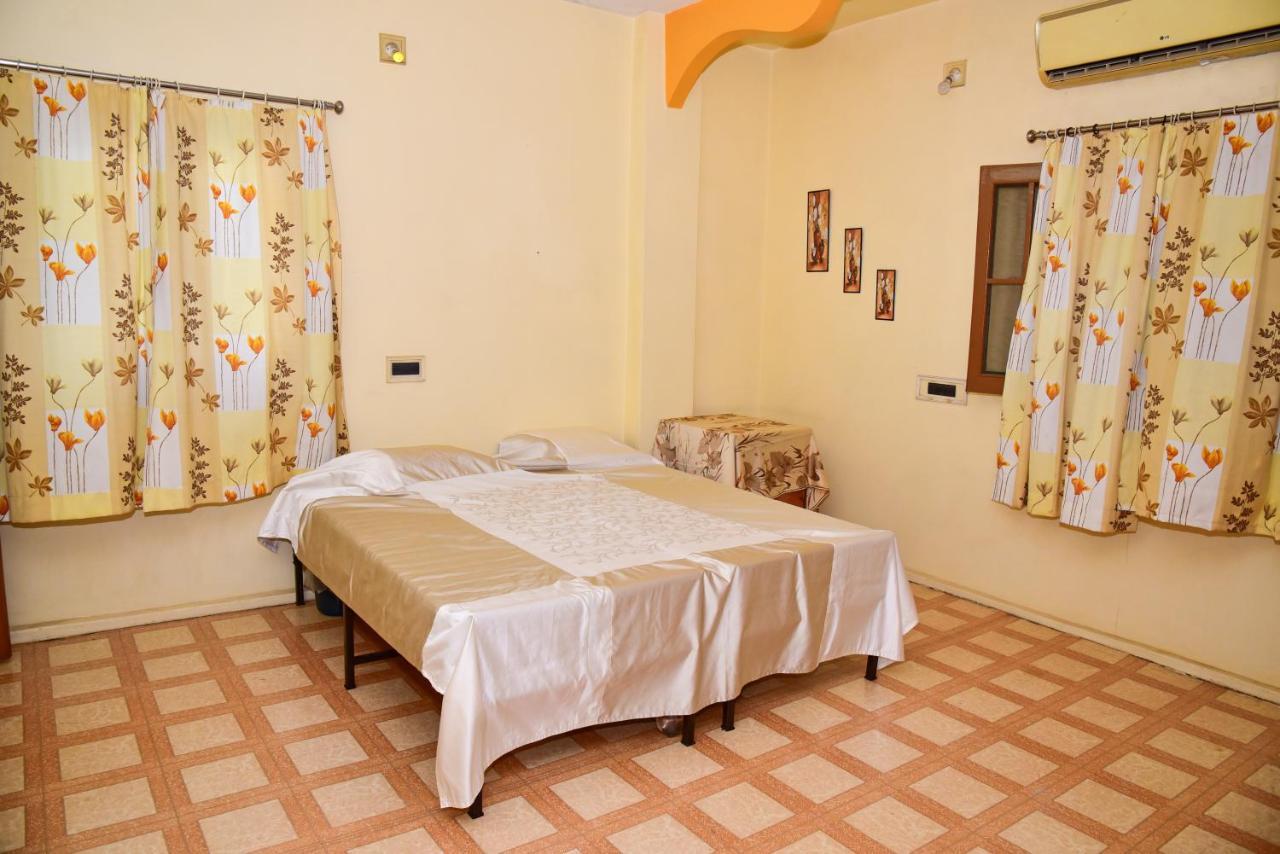 Perfect Homestay اوجاين المظهر الخارجي الصورة